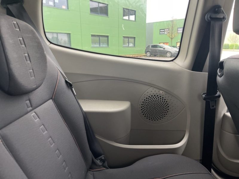 RENAULT TWINGO II GT 1.2 L TCE 100 ch