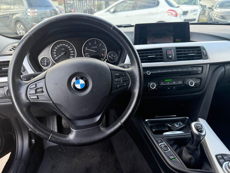 B.M.W. SERIE 3 318D 143CH MODERN 2012