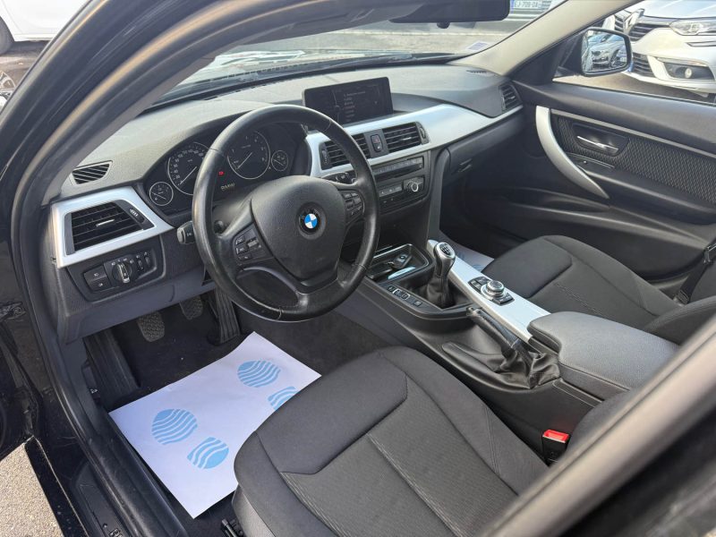 B.M.W. SERIE 3 318D 143CH MODERN 2012