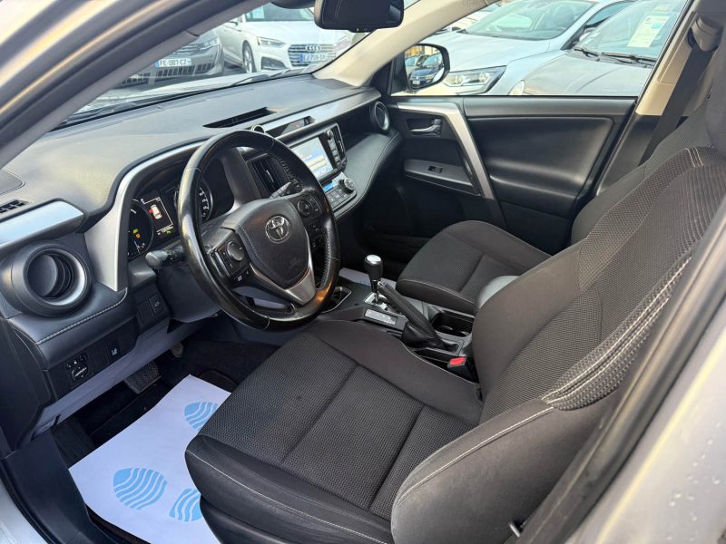 TOYOTA RAV4 - 4 HYBRIDE 2WD DYNAMIC 2018