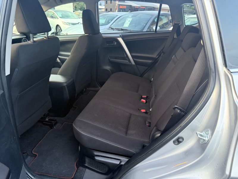 TOYOTA RAV4 - 4 HYBRIDE 2WD DYNAMIC 2018