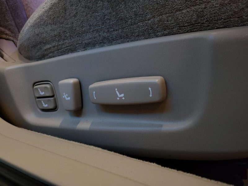 TOYOTA CROWN MAJESTA 3.0 220cv/ IMPORT JAPON + SUPRESSION DE SILENCIEUX + COMBINE FILTE / 