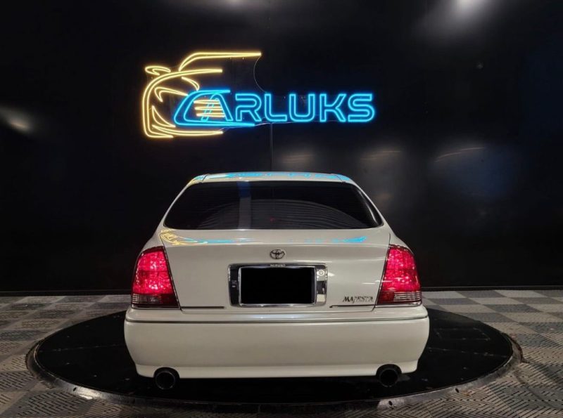 TOYOTA CROWN MAJESTA 3.0 220cv/ IMPORT JAPON + SUPRESSION DE SILENCIEUX + COMBINE FILTE / 