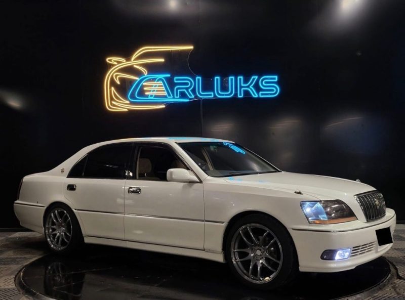 TOYOTA CROWN MAJESTA 3.0 220cv/ IMPORT JAPON + SUPRESSION DE SILENCIEUX + COMBINE FILTE / 