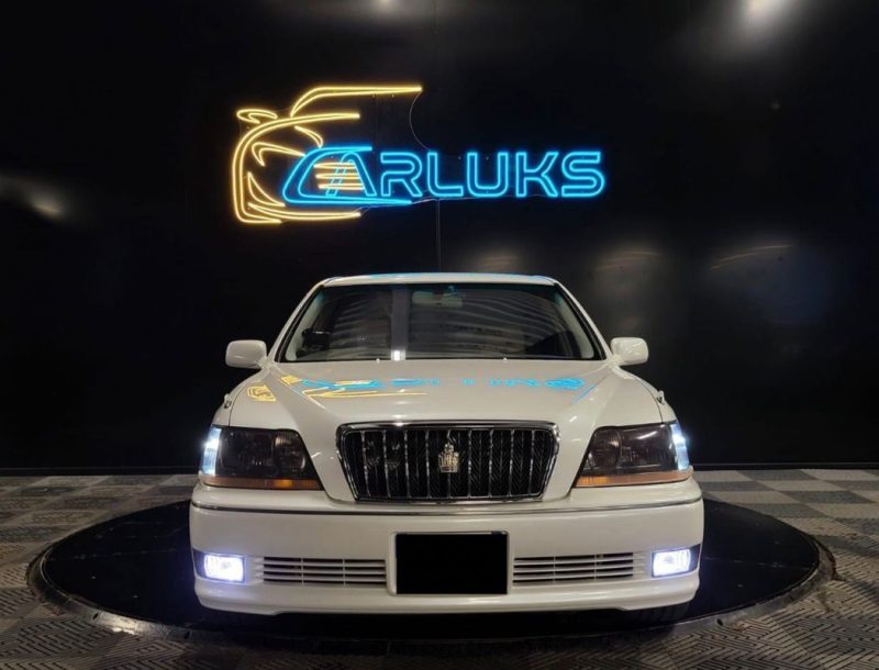 TOYOTA CROWN MAJESTA 3.0 220cv/ IMPORT JAPON + SUPRESSION DE SILENCIEUX + COMBINE FILTE / 