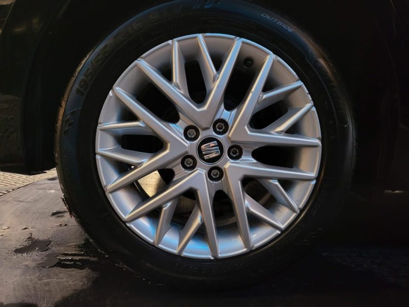 SEAT IBIZA 1.0 MPI 80cv URBAN BVM5 CARPLAY / GPS / RADARS DE RECUL