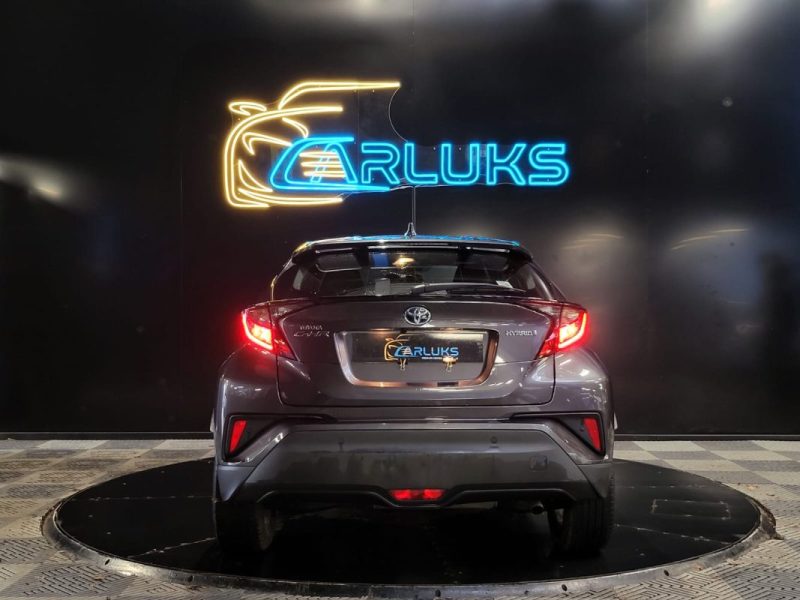 TOYOTA C-HR  122H DYNAMIC BUSINESS / CAMERA DE RECUL / SIEGES CHAUFFANT 