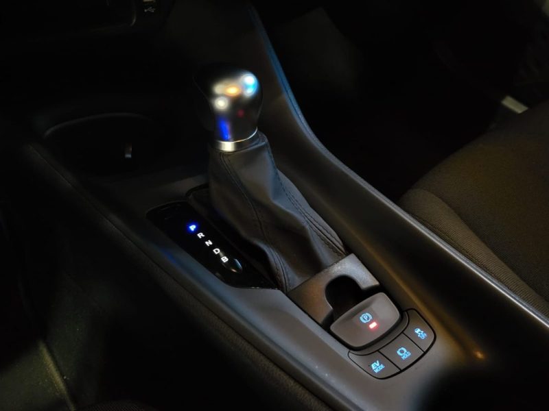 TOYOTA C-HR  122H DYNAMIC BUSINESS / CAMERA DE RECUL / SIEGES CHAUFFANT 