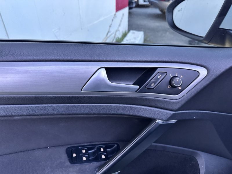 VOLKSWAGEN GOLF VII 1.6 TDI 110 ALLSTAR DSG