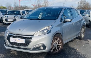 PEUGEOT 208 1.6 BlueHDI 100 ch Allure BVM5 / CarPlay - Entretien Peugeot