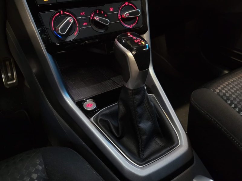 VOLKSWAGEN T-CROSS 1.0 TSI 110cv ACTIVE DSG7 ANGLES MORT / CAMERA / CARPLAY / KEYLESS