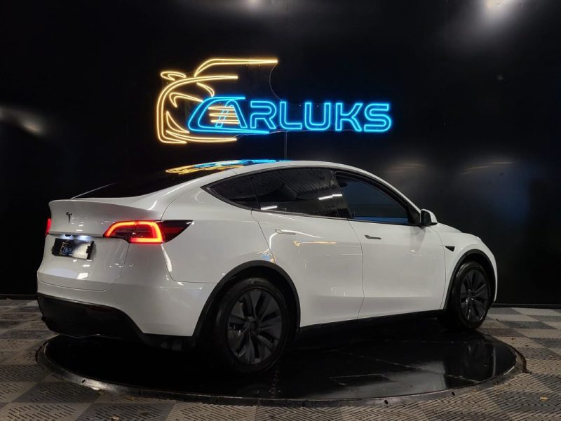 TESLA MODEL Y RWD LONG RANGE GRANDE AUTONOMIE PROPULSION 1ER MAIN 2024