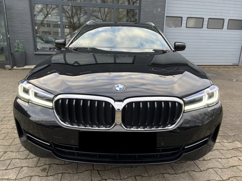 BMW SERIE 5 G31 TOURING 520D Model 2021 190 LUXURY BVA8*LIVE COCKPIT*CAMERA*CUIR* 