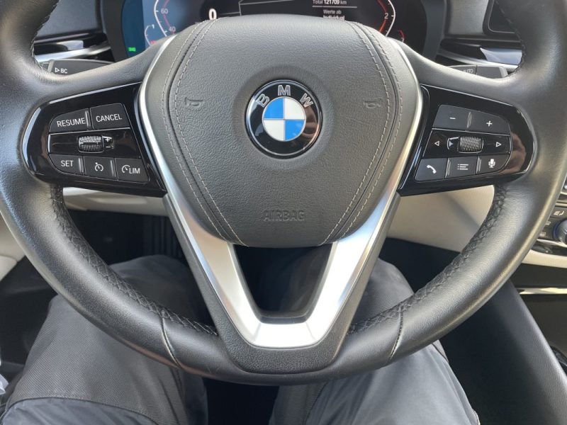 BMW SERIE 5 G31 TOURING 520D Model 2021 190 LUXURY BVA8*LIVE COCKPIT*CAMERA*CUIR* 