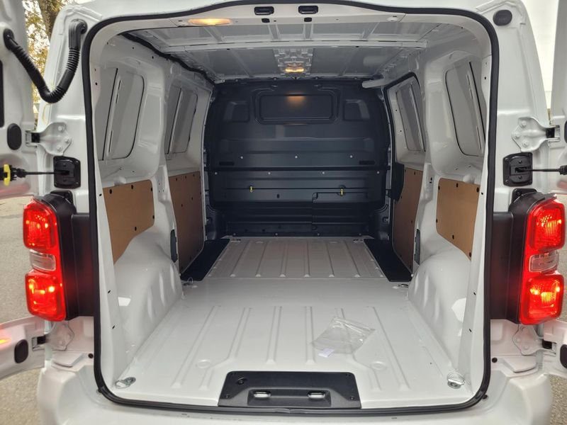 Citroën Jumpy M 2.2 BlueHDi 150 EAT8 3pl PackConnectivite PackLook ModuWork Camera