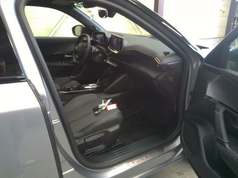 Peugeot 2008 PureTech 130 GT EAT8 GPS ADML Radar Av/Ar Camera360