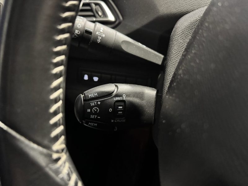 Peugeot 308 SW 1.2 130ch Allure – Toit panoramique – Distribution OK – Suivi complet