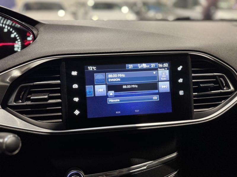 Peugeot 308 SW 1.2 130ch Allure – Toit panoramique – Distribution OK – Suivi complet