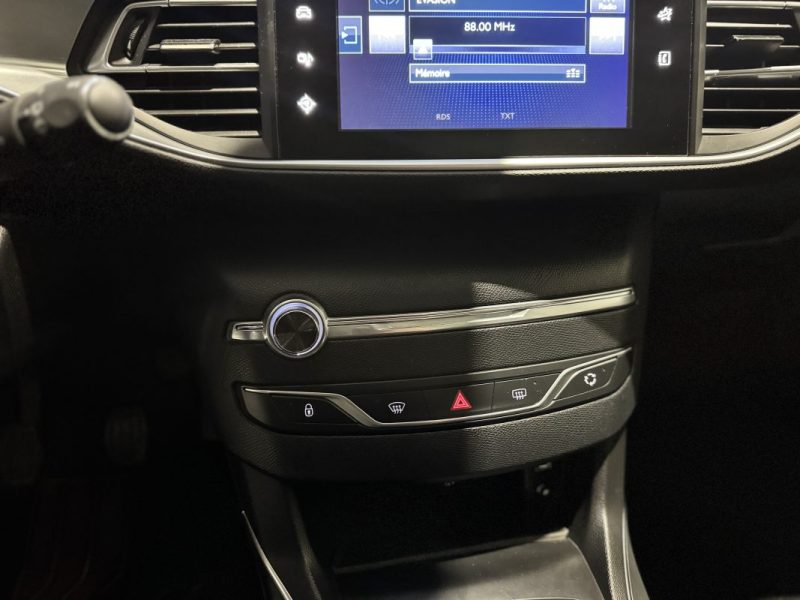 Peugeot 308 SW 1.2 130ch Allure – Toit panoramique – Distribution OK – Suivi complet