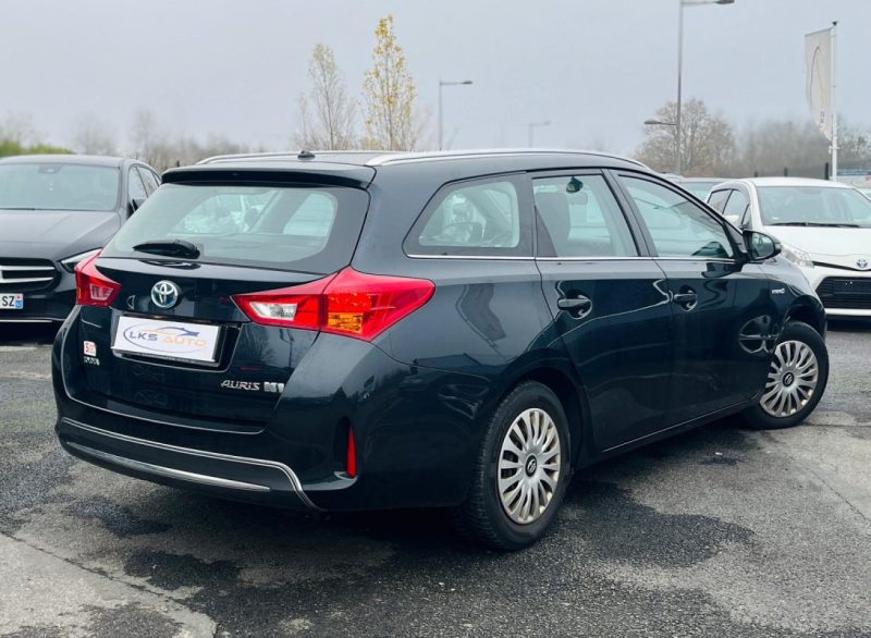 TOYOTA AURIS TOURING SPORTS 1.8 HYBRID 136h BUSINESS