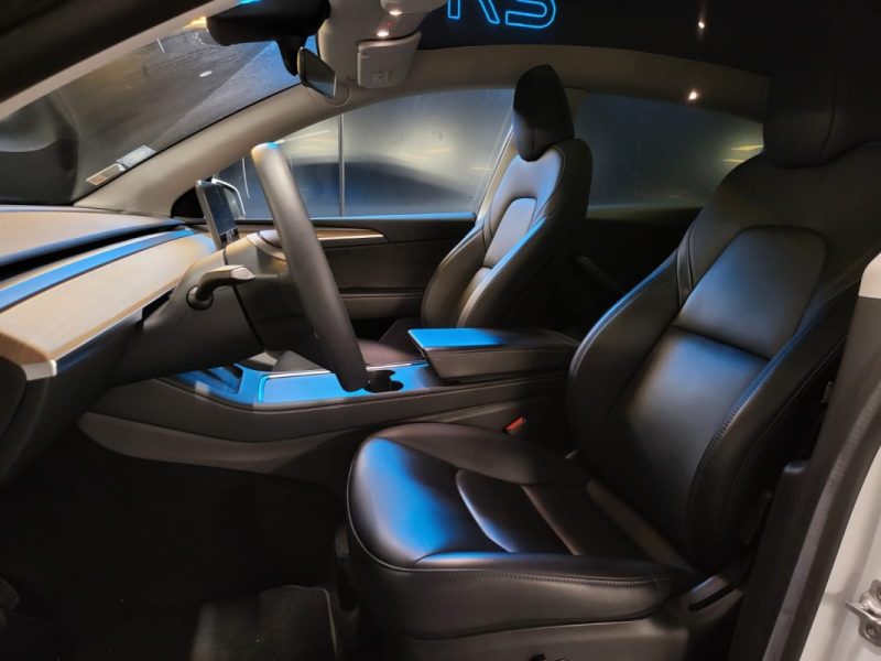 TESLA MODEL Y STANDARD RANGE PROPULSION 60KWH 299CV RWD / ATTELAGE + AUTOPILOT + TOIT PANORAMIQUE /