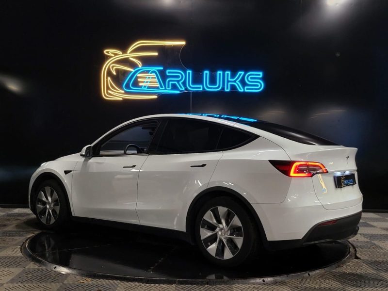 TESLA MODEL Y STANDARD RANGE PROPULSION 60KWH 299CV RWD / ATTELAGE + AUTOPILOT + TOIT PANORAMIQUE /