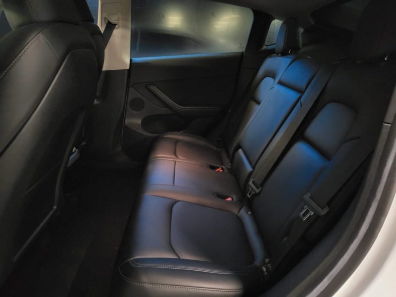 TESLA MODEL Y STANDARD RANGE PROPULSION 60KWH 299CV RWD / ATTELAGE + AUTOPILOT + TOIT PANORAMIQUE /