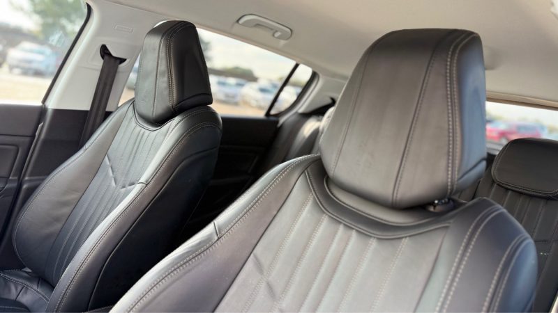 PEUGEOT 308 II 1.2 PURETECH 130CH ALLURE S&S 5P 2017