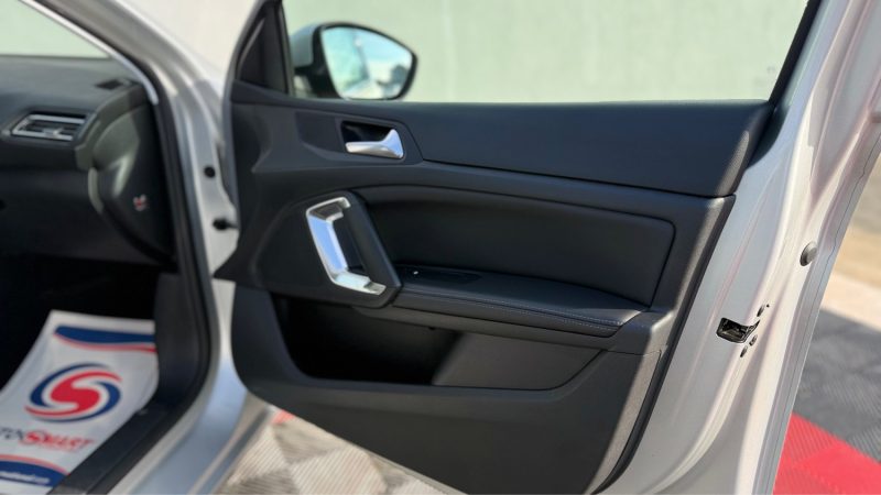 PEUGEOT 308 II 1.2 PURETECH 130CH ALLURE S&S 5P 2017