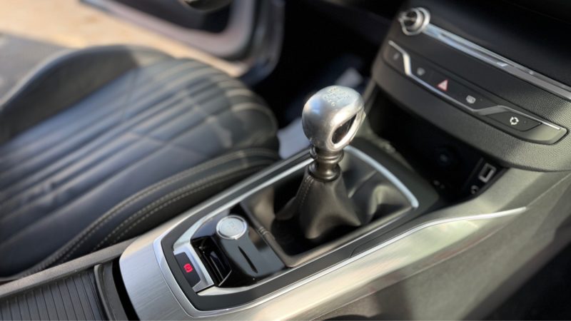 PEUGEOT 308 II 1.2 PURETECH 130CH ALLURE S&S 5P 2017