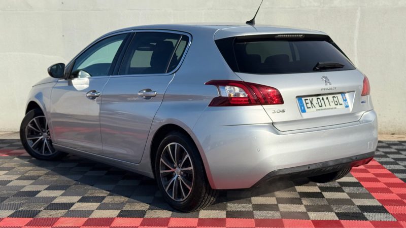 PEUGEOT 308 II 1.2 PURETECH 130CH ALLURE S&S 5P 2017
