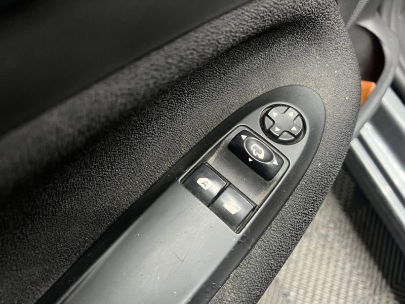 Ds DS3 1.2i 82ch Be Chic | 136 000 KM | GPS | Carplay | Radars