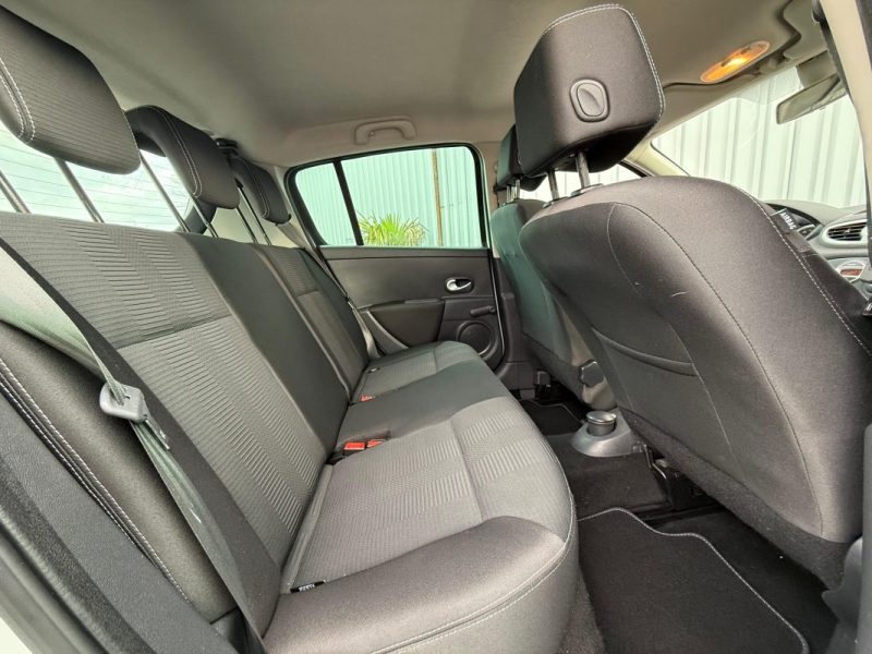 RENAULT CLIO III 1.5 DCI DYNAMIQUE 88CV GARANTIE 12 MOIS