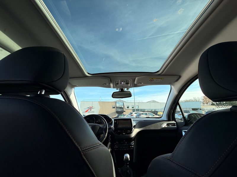 PEUGEOT 2008  1.6 BLUE HDI 120CH ALLURE - SUIVI DISPONIBLE - GARANTIE 12 MOIS