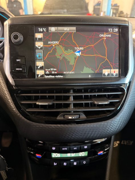 PEUGEOT 2008  1.6 BLUE HDI 120CH ALLURE - SUIVI DISPONIBLE - GARANTIE 12 MOIS