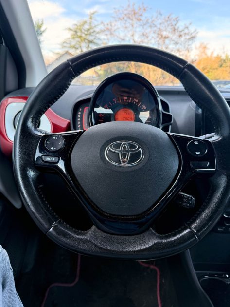TOYOTA AYGO 2 1.0 VVTI X 69CH - 1ÈRE MAIN -  MOTEUR À CHAÎNE - GARANTIE 12 MOIS 2017