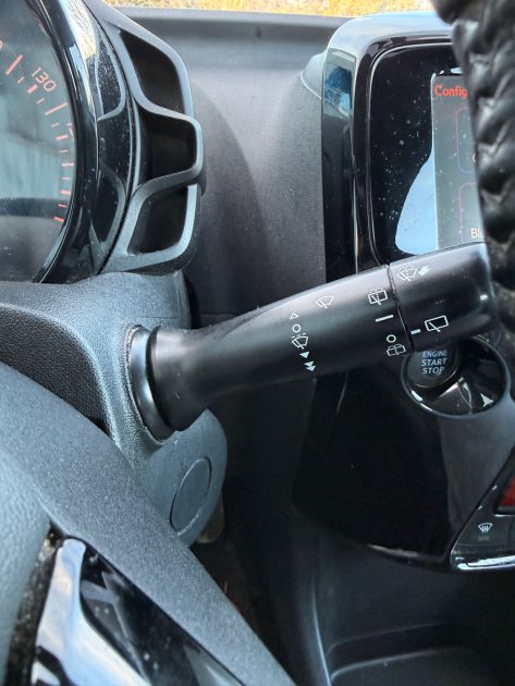 TOYOTA AYGO 2 1.0 VVTI X 69CH - 1ÈRE MAIN -  MOTEUR À CHAÎNE - GARANTIE 12 MOIS 