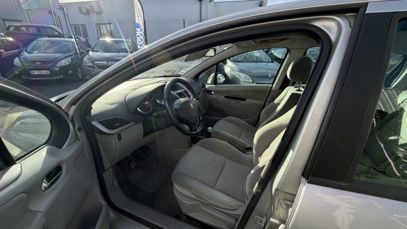 PEUGEOT 207 1.4 HDI  68CV  Garantie 