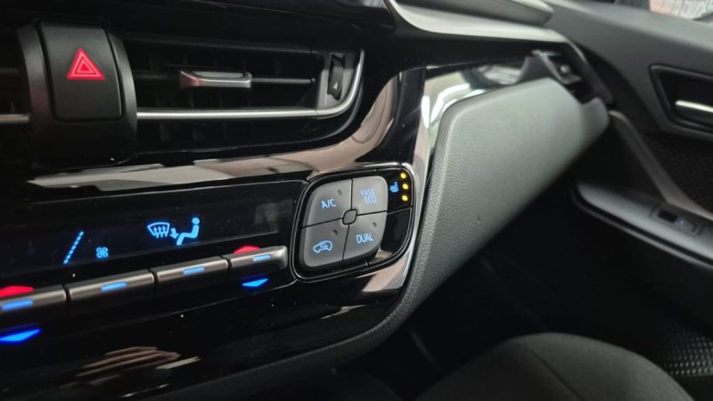 TOYOTA C-HR SUV PHASE 2 HYBRIDE 122cv DYNAMIC BUSINESS/1 ERE MAIN/TVA RECUPERABLE