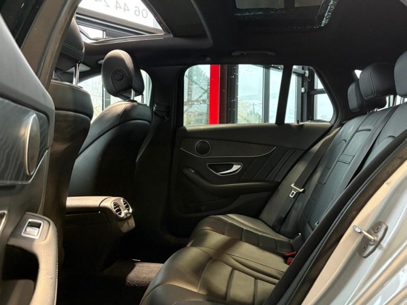 Mercedes C180 CDI 116ch 📋 Suivi Mercedes ✨ Toit ouvrant pano 🌅 Attelage 🔄 Garantie 🛡️