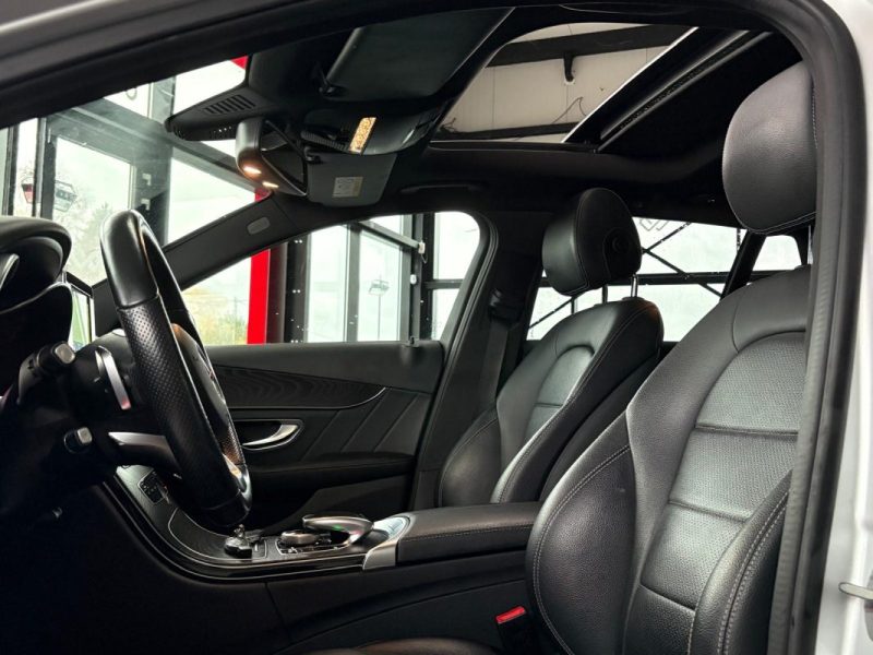 Mercedes C180 CDI 116ch 📋 Suivi Mercedes ✨ Toit ouvrant pano 🌅 Attelage 🔄 Garantie 🛡️