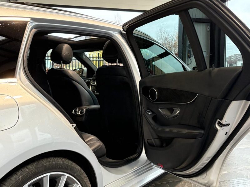 Mercedes C180 CDI 116ch 📋 Suivi Mercedes ✨ Toit ouvrant pano 🌅 Attelage 🔄 Garantie 🛡️