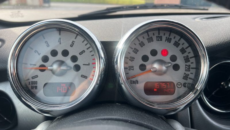 MINI COOPER S CABRIOLET 1.6 L 170 ch GPS, sièges chauffants, Harman Kardon