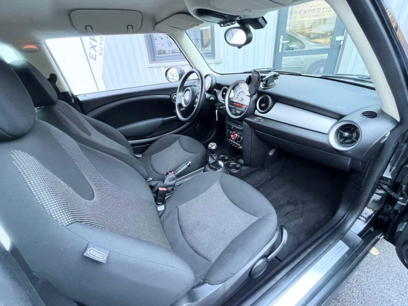 MINI COOPER ONE D 1.6 L 110Cv