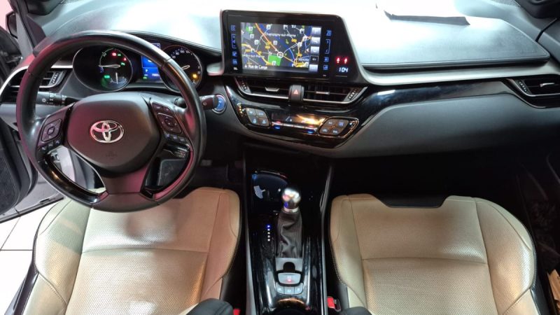 TOYOTA C-HR SUV HYBRIDES COLLECTION TOUTES OPTIONS