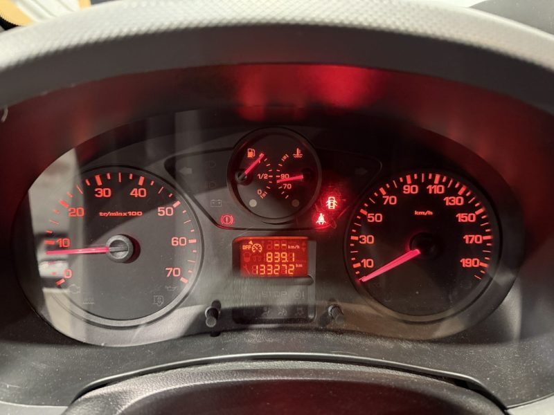 CITROEN BERLINGO 1.6 BlueHDI 100 CONFORT 3 PLACES / APPLE CARPLAY 