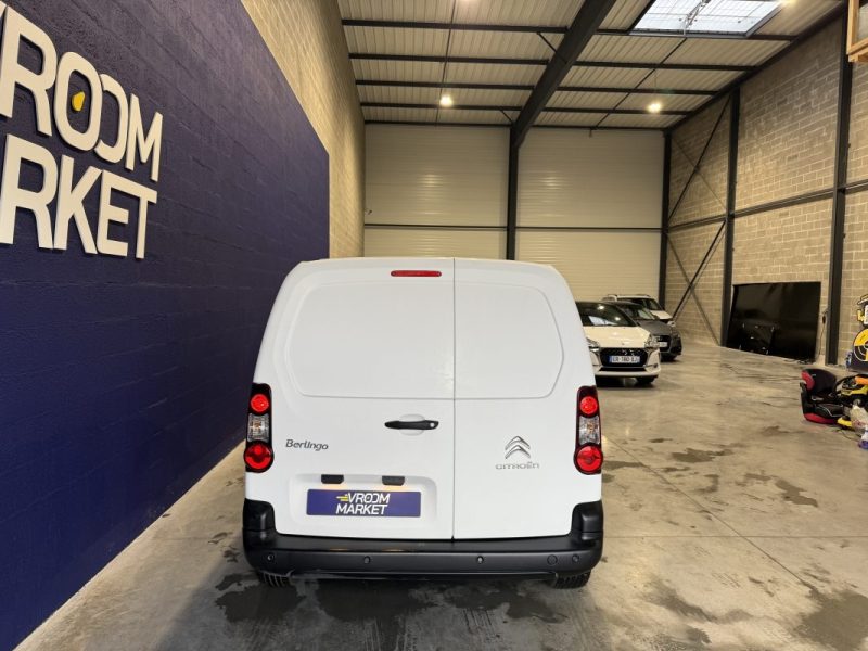 CITROEN BERLINGO 1.6 BlueHDI 100 CONFORT 3 PLACES / APPLE CARPLAY 