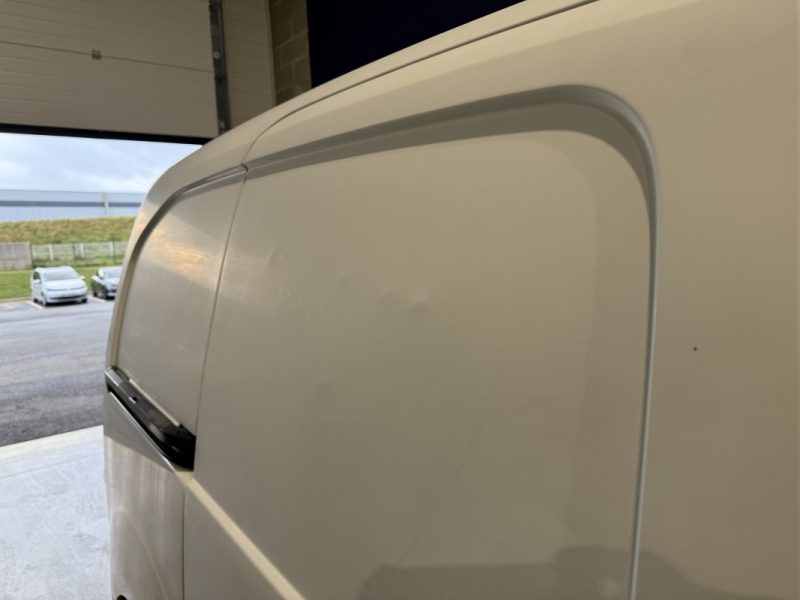 CITROEN BERLINGO 1.6 BlueHDI 100 CONFORT 3 PLACES / APPLE CARPLAY 