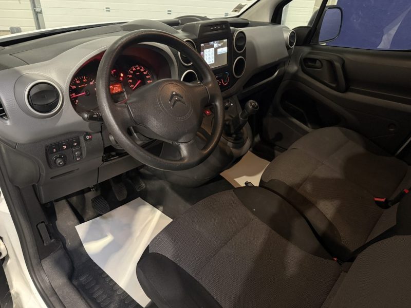 CITROEN BERLINGO 1.6 BlueHDI 100 CONFORT 3 PLACES / APPLE CARPLAY 