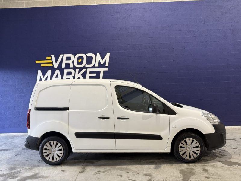 CITROEN BERLINGO 1.6 BlueHDI 100 CONFORT 3 PLACES / APPLE CARPLAY 